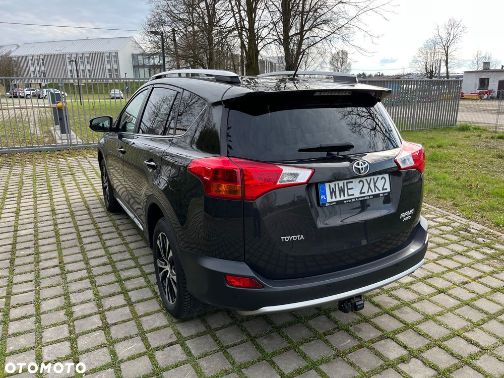 Toyota RAV4 2.0 D-4D 4x4 - 5