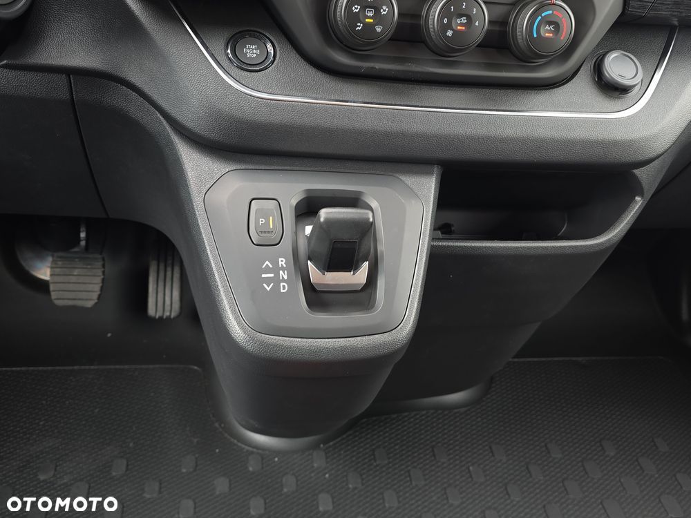 Nissan Primastar 2.0 dCi L2 Business Plus automat - 18