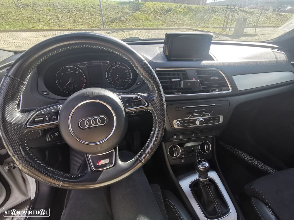 Audi Q3 2.0 TDI S-line - 6