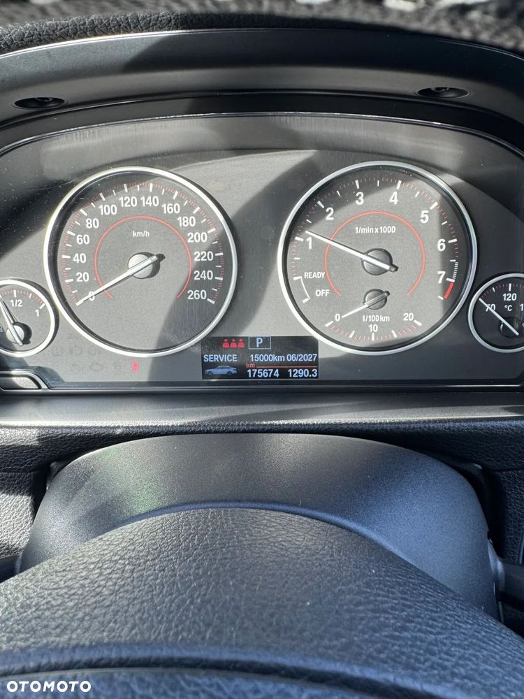 BMW 3GT 320i xDrive Sport Line - 11