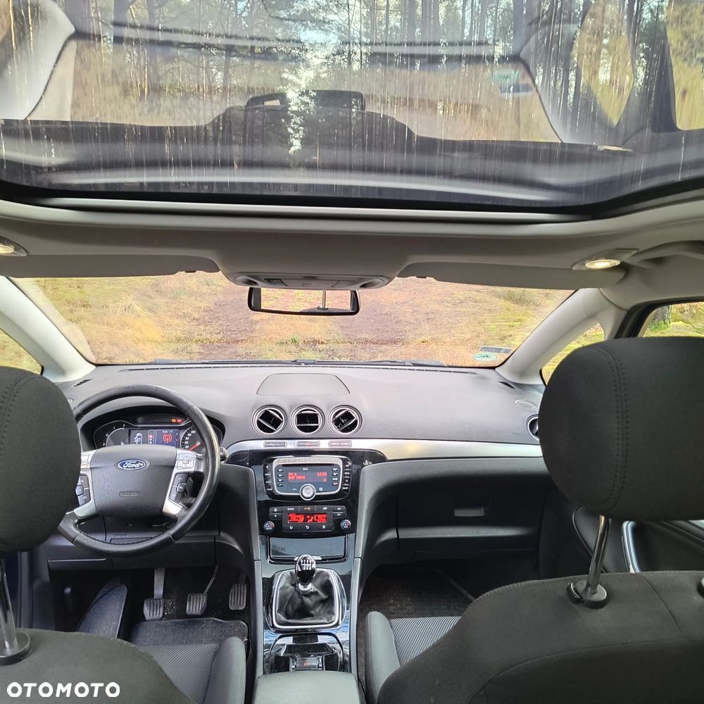 Ford S-Max - 12