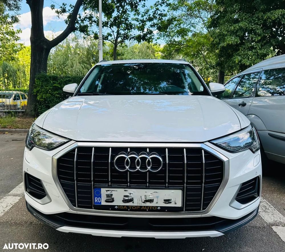 Audi Q3 35 TFSI S tronic - 1