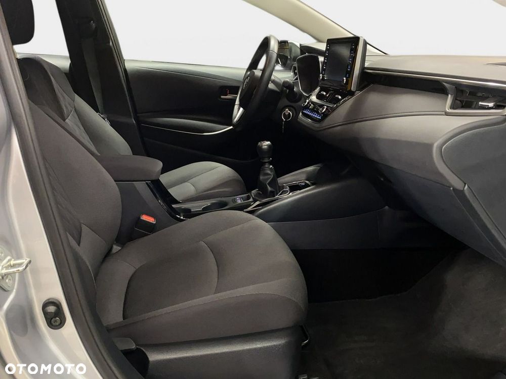 Toyota Corolla - 13
