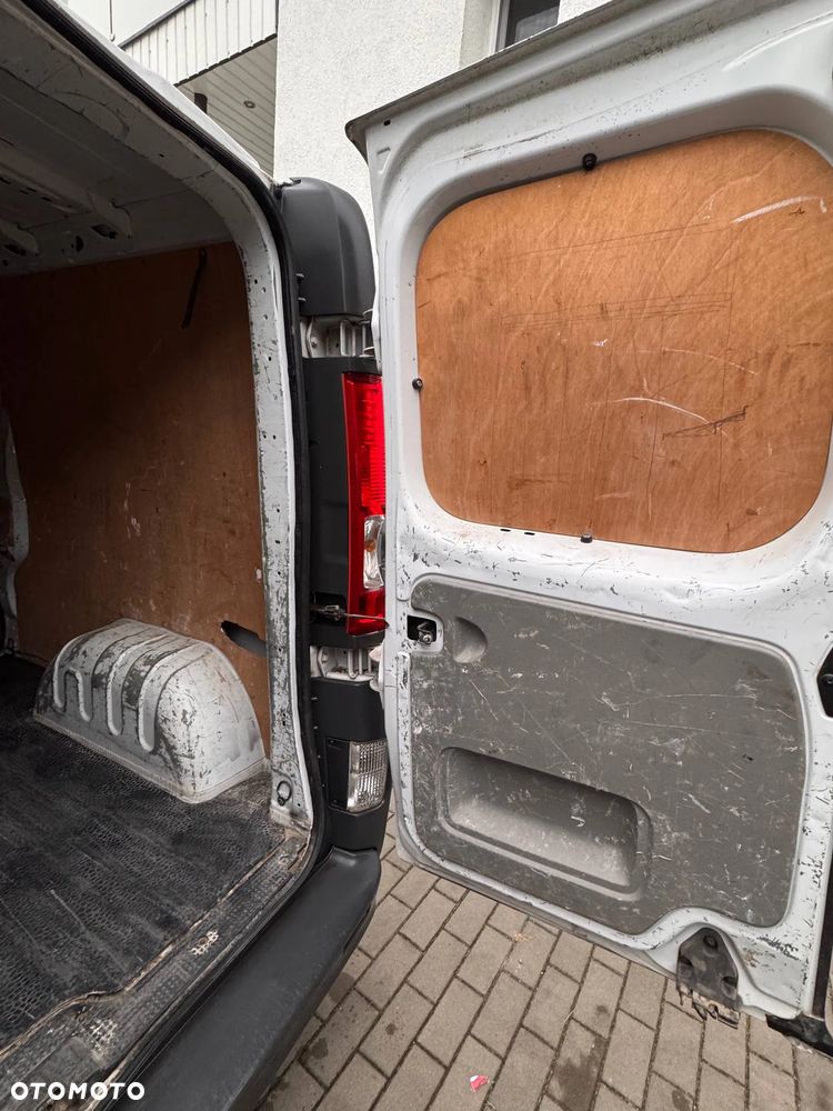 Opel Vivaro - 9