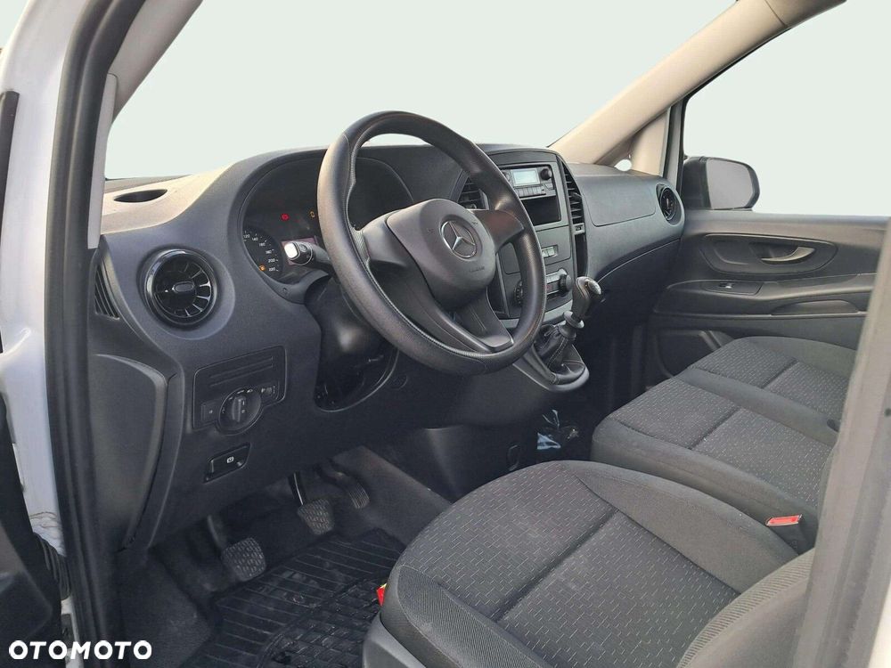 Mercedes-Benz vito . - 10