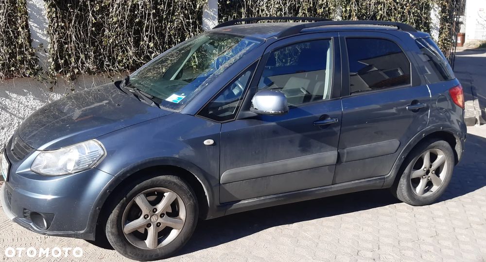 Suzuki SX4 1.6 GLX / Comfort - 1