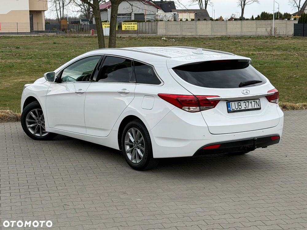 Hyundai i40 Kombi blue 1.7 CRDi Premium - 12