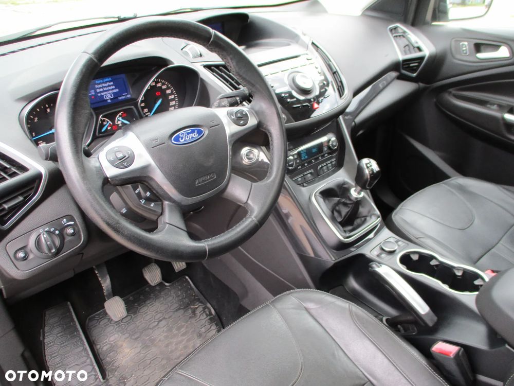 Ford Kuga 2.0 TDCi 4x4 Titanium - 12