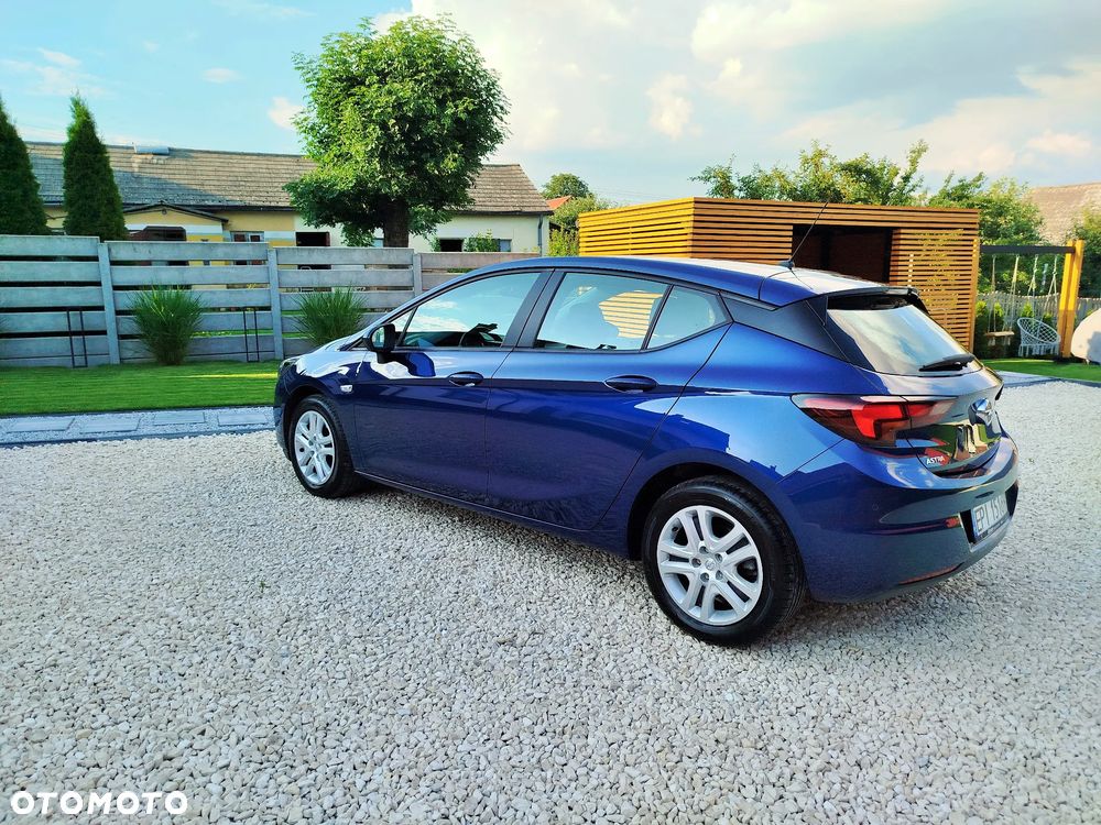Opel Astra 1.2 Turbo - 24
