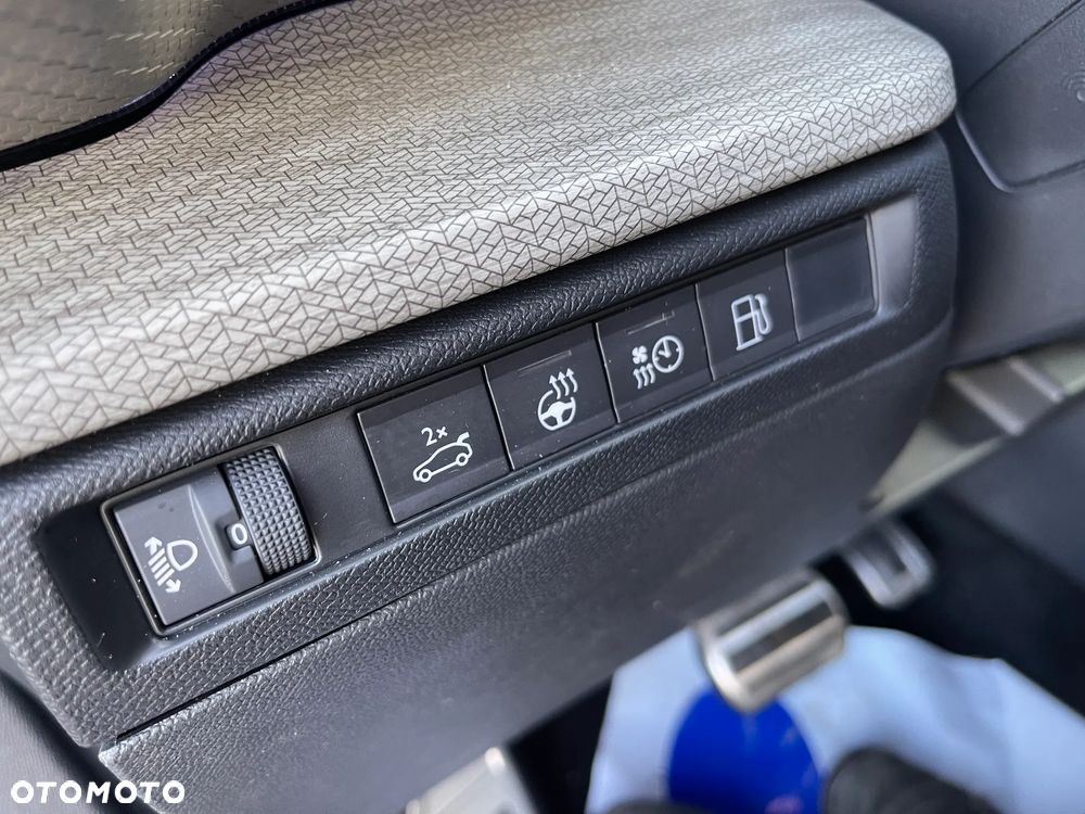 Citroën C5X 1.6 PHEV 225 Shine EAT8 - 20