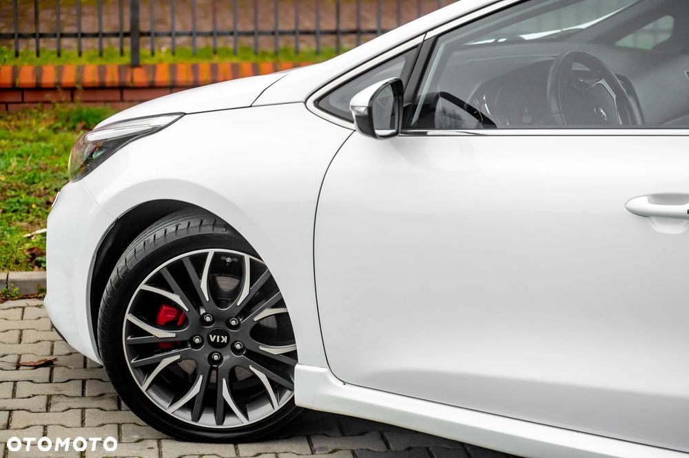 Kia Ceed 1.6 T-GDI GT-Challenge - 18