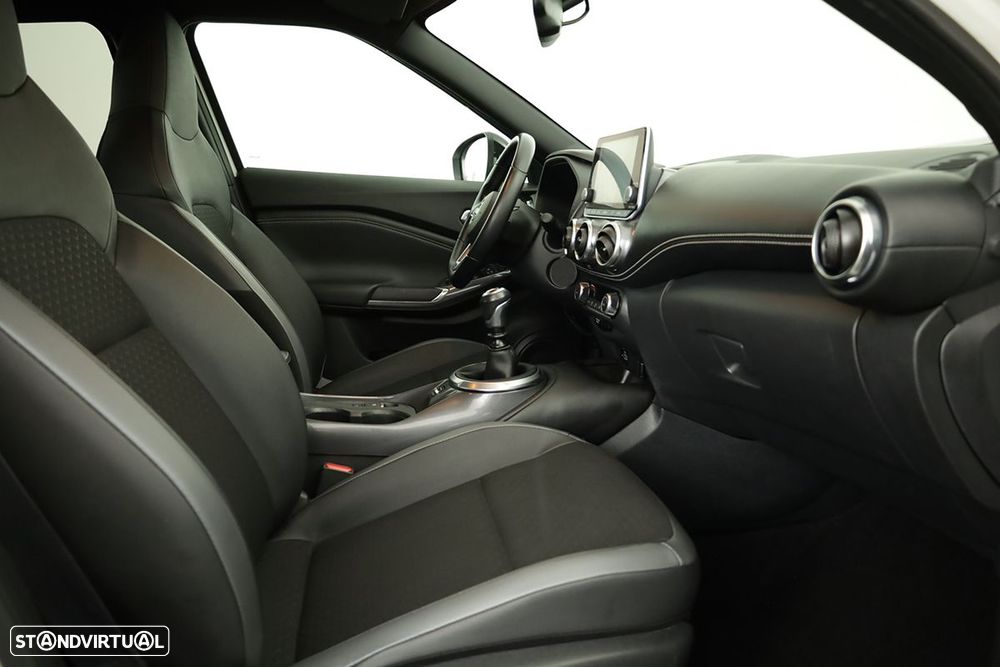 Nissan Juke 1.0 DIG-T N-Design Black - 20
