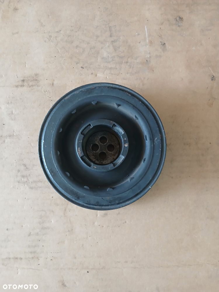 Koło pasowe BMW E60 E61 E65 E66 E90 E91 E92 E70 X5 3l.d - 1