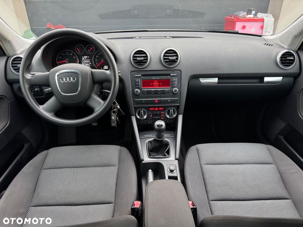 Audi A3 Sportback 1.6 Ambition - 23