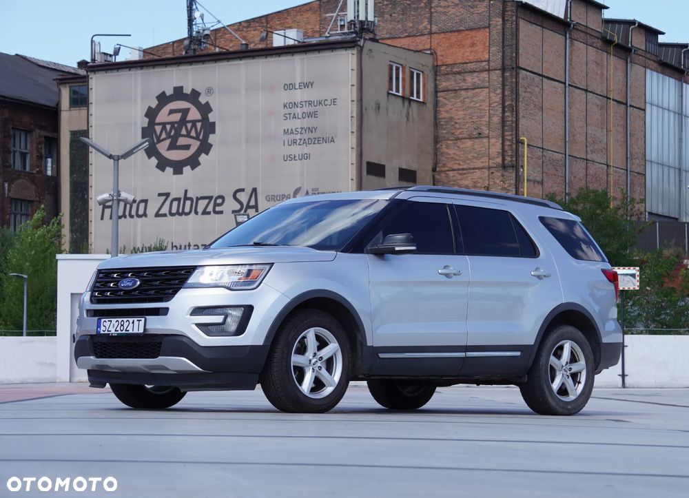 Ford Explorer - 1