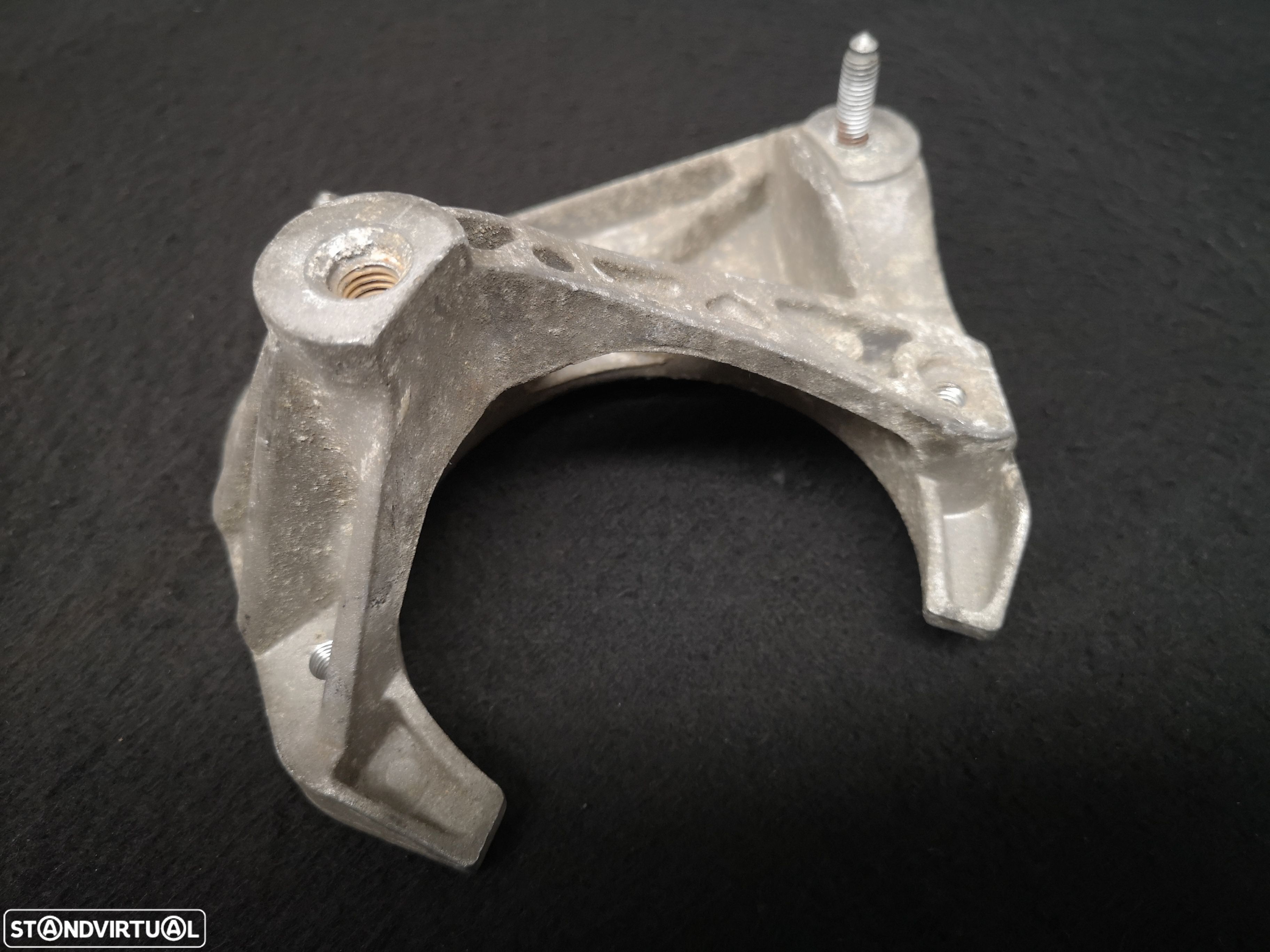 Apoio de motor BMW7 E65 E66  2002+ - 1