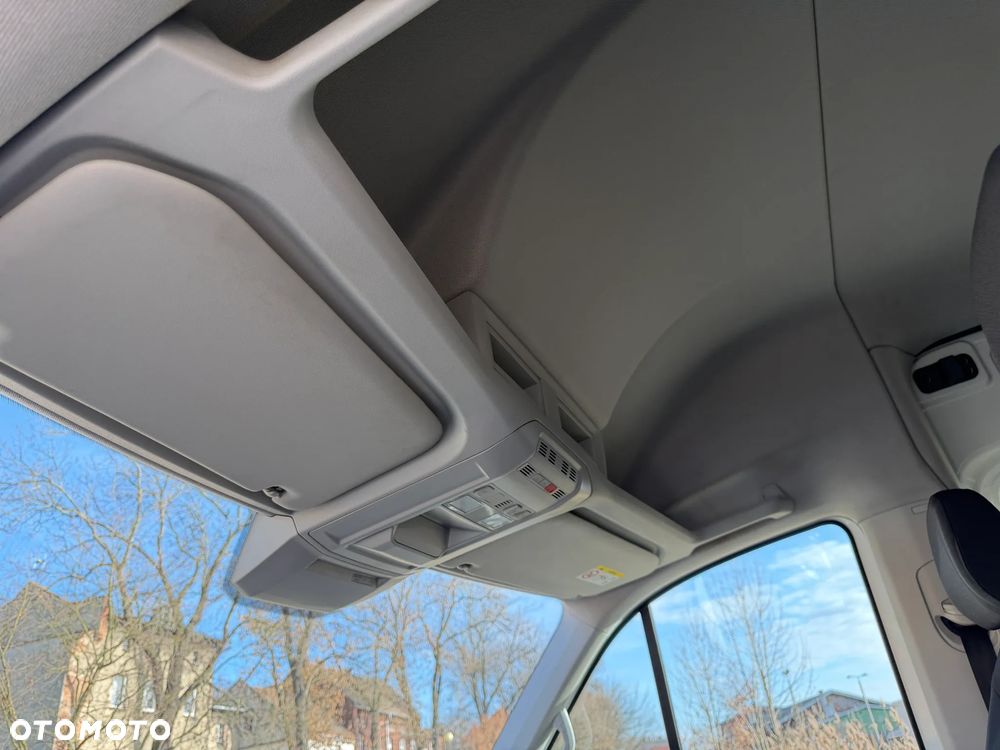 Volkswagen Crafter 2.0 TDI 177 KM Brygadówka 5 osobowa L4H2 - 14