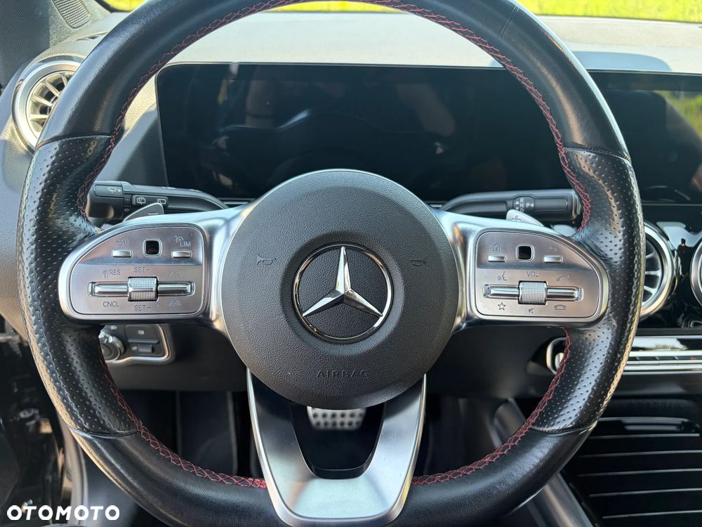 Mercedes-Benz GLA 200 7G-DCT AMG Line - 18