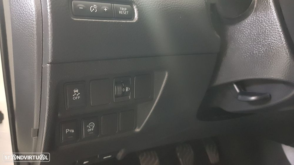 Nissan Qashqai 1.5 dCi N-Connecta - 14