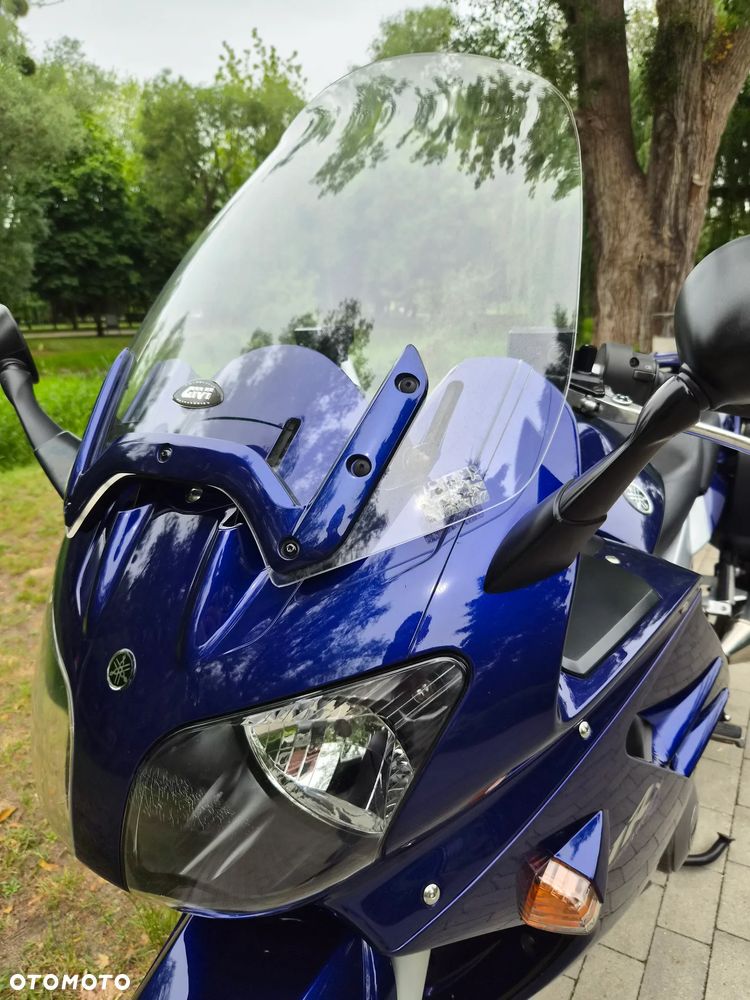 Yamaha FJR - 19