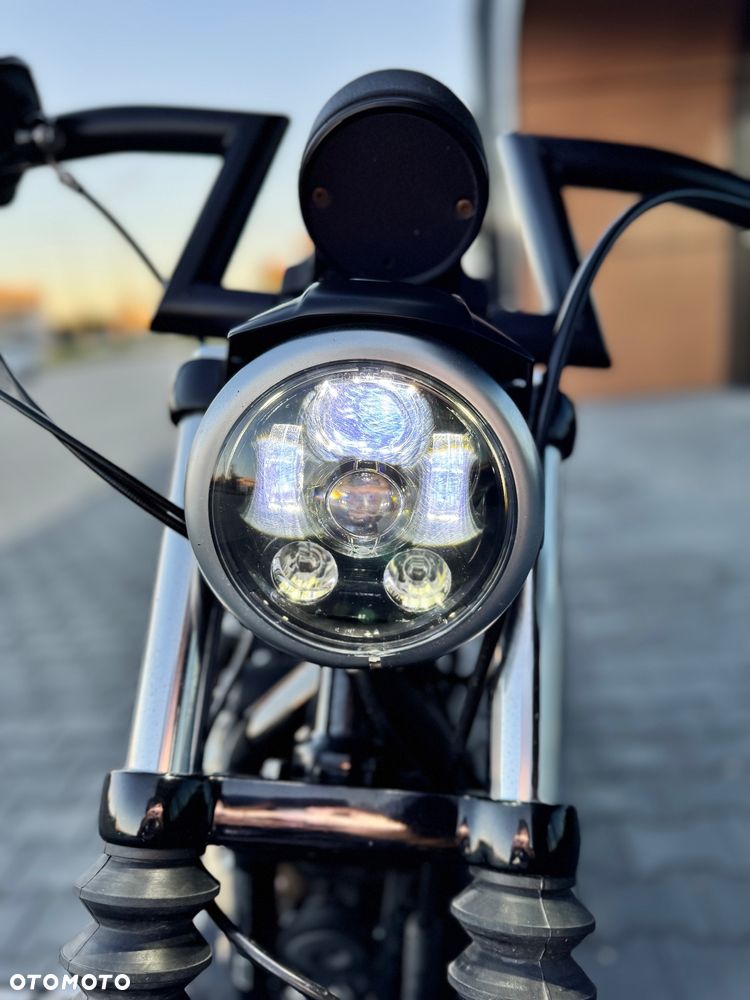 Harley-Davidson Sportster Iron 883 - 6