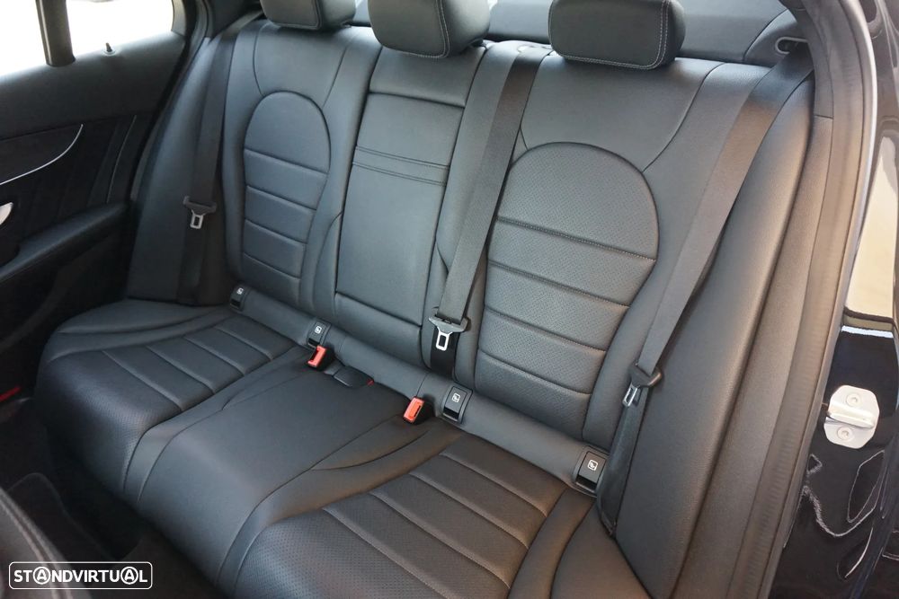 Mercedes-Benz C 300 de AMG Line - 18