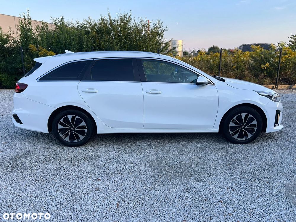 Kia Ceed SW 1.6 GDI DCT OPF Plug-in-Hybrid Spirit - 16