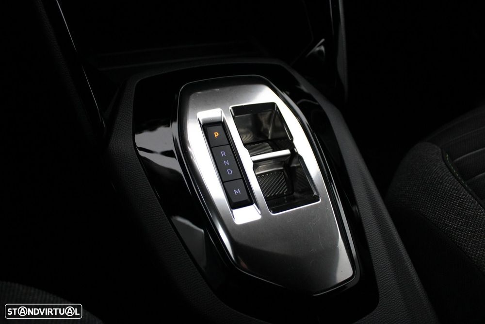 Peugeot 2008 1.5 BlueHDi Active EAT8 - 24