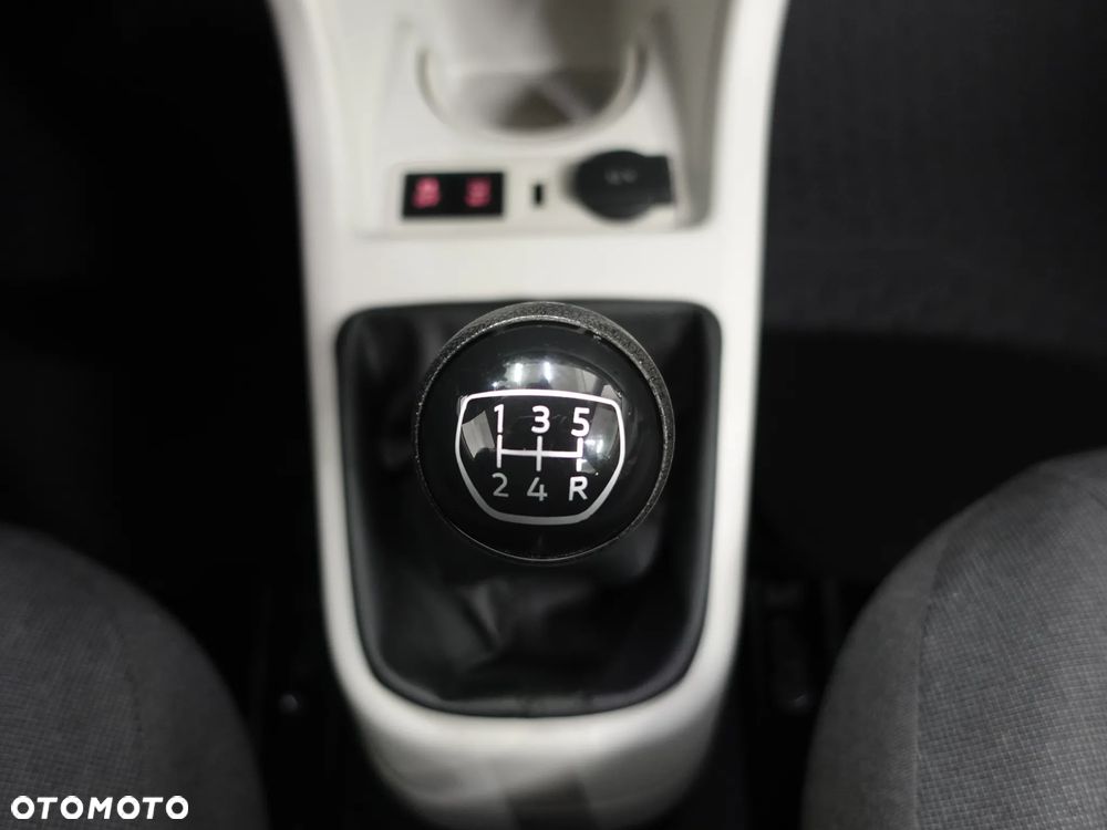 Volkswagen up! - 30