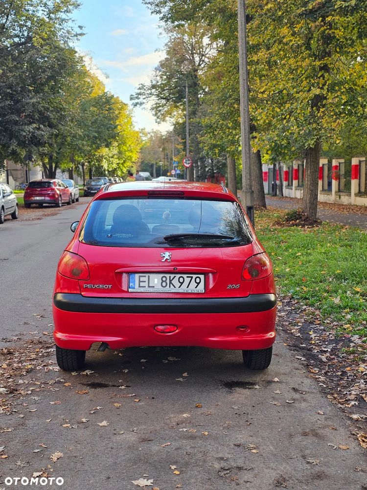 Peugeot 206 2004 photo 3