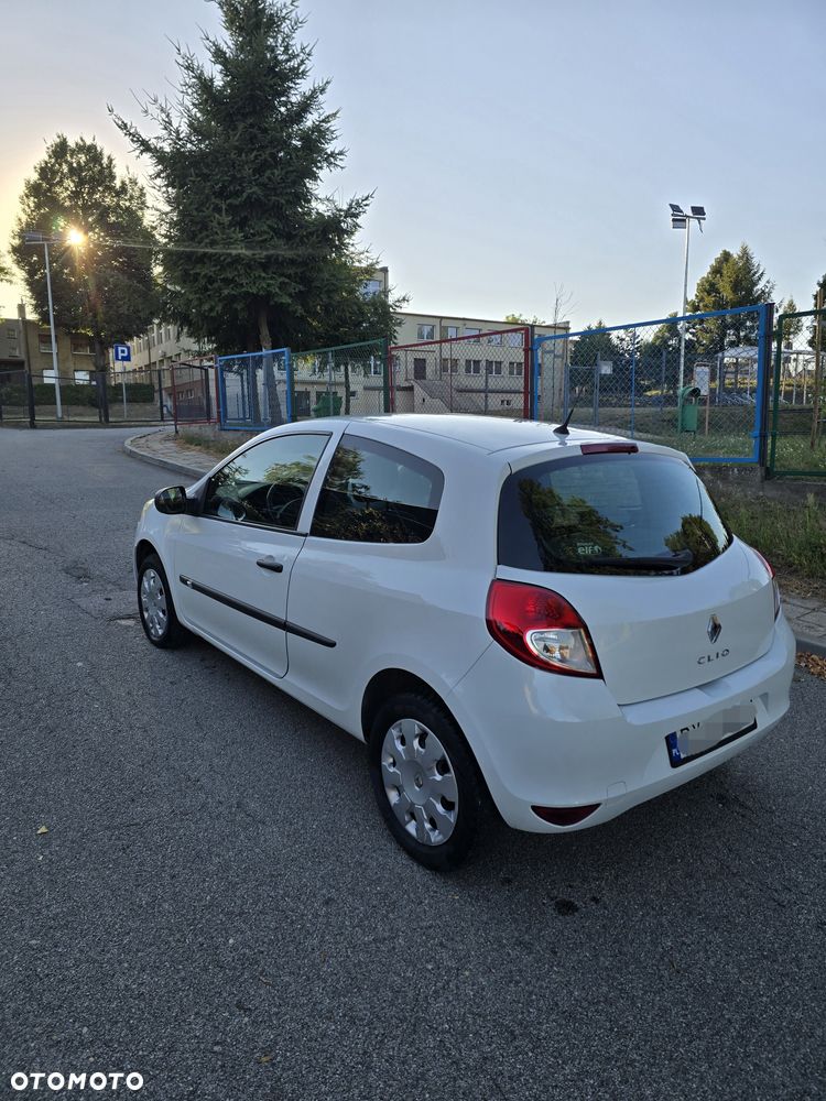 Renault Clio - 5