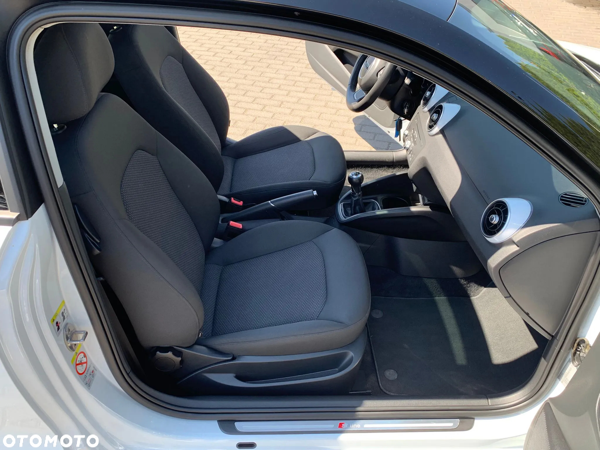 Audi A1 1.2 TFSI S line Sportpaket - 21