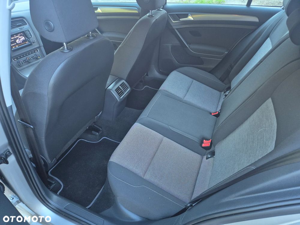 Volkswagen Golf 1.6 TDI BlueMotion Technology Comfortline - 15
