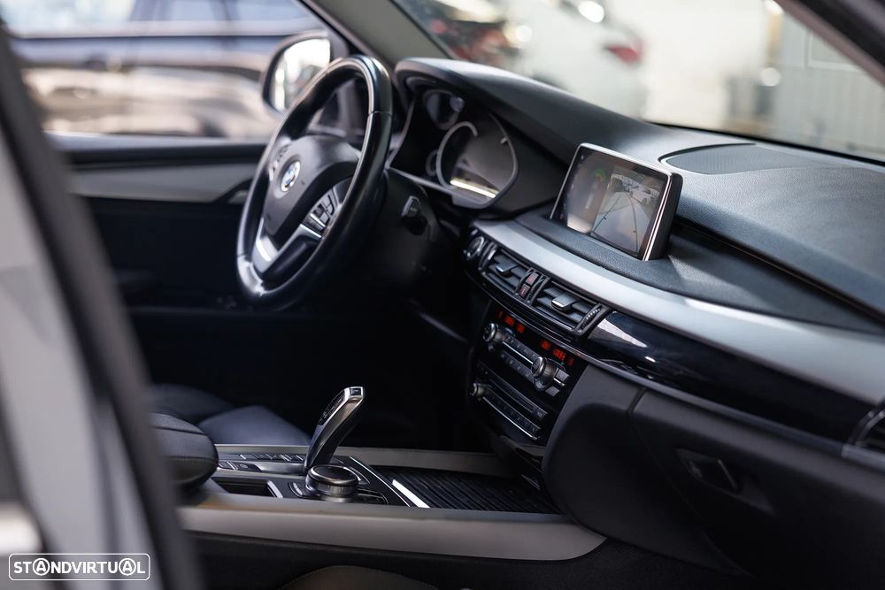BMW X5 25 d sDrive Comfort 7L - 30