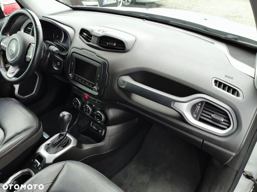 Jeep Renegade 1.4 MultiAir DSG Limited - 26