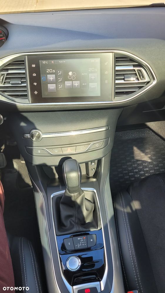 Peugeot 308 - 23