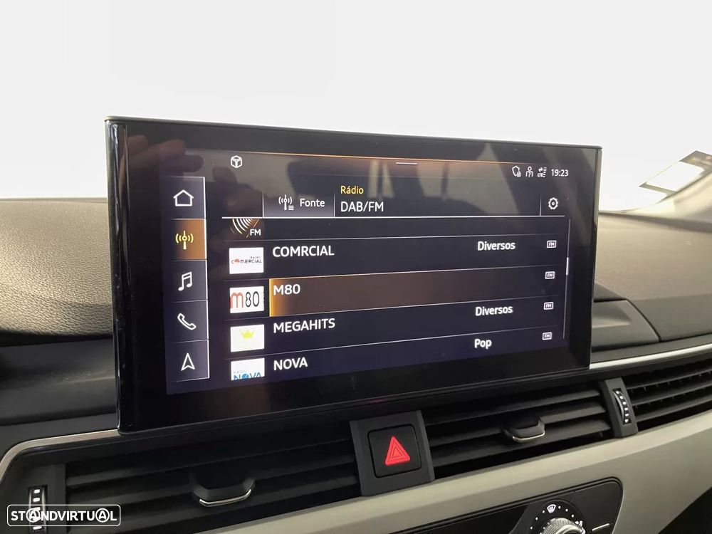 Audi A4 Avant 30 TDI S tronic - 23