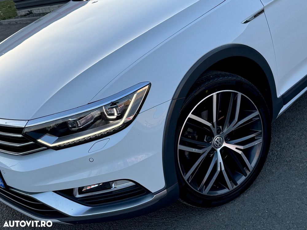 Volkswagen Passat Alltrack 2.0 TDI DSG 4Motion - 35