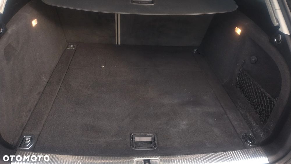 Audi A4 Avant 2.0 TDI DPF clean diesel Ambiente - 21