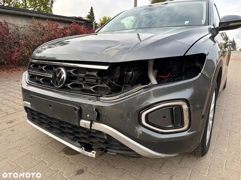 Volkswagen T-Roc - 16