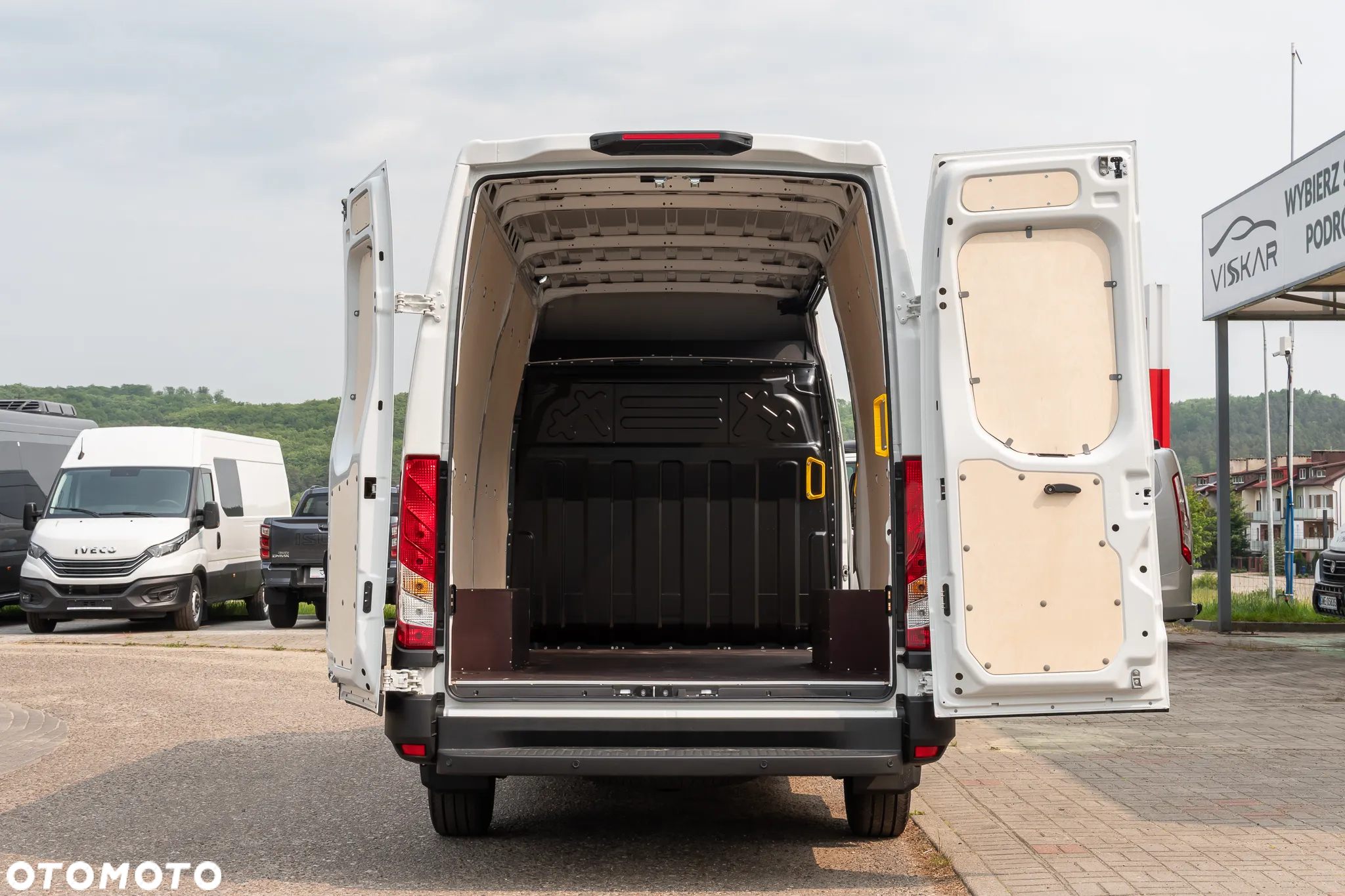 Iveco Daily 35S18H V - 22