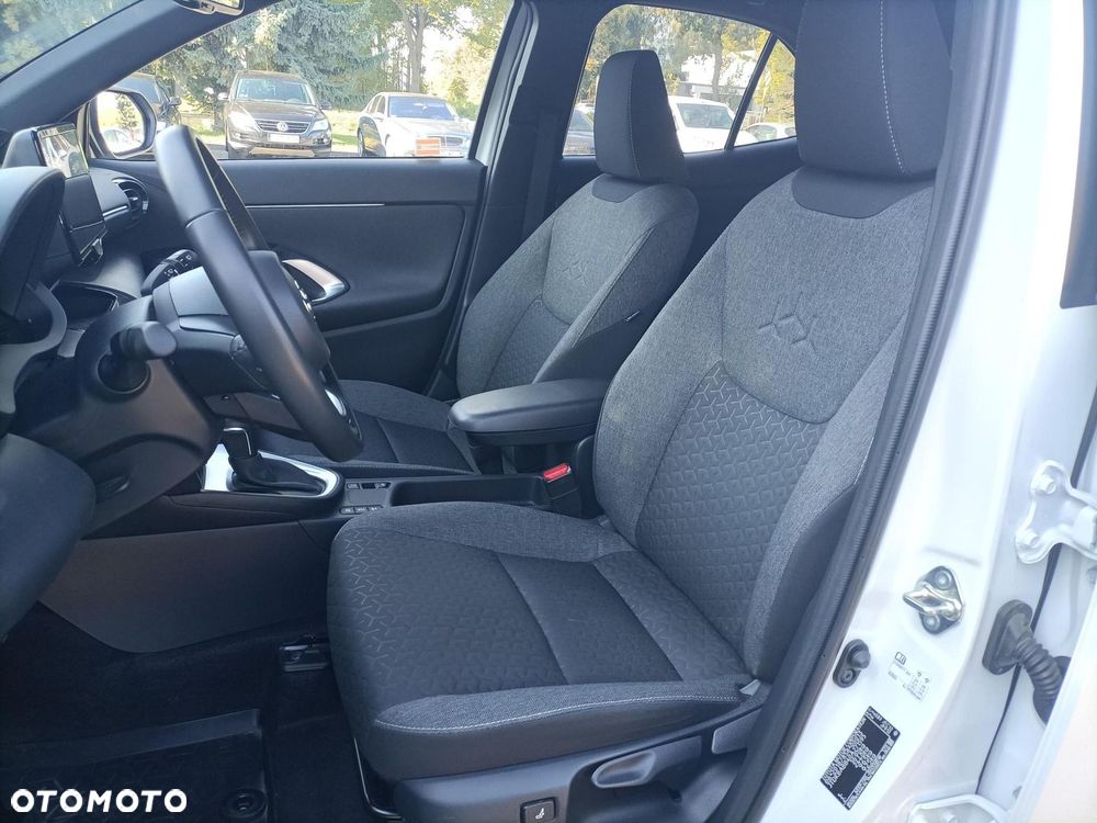 Toyota Yaris Cross Hybrid 1.5 Comfort - 10