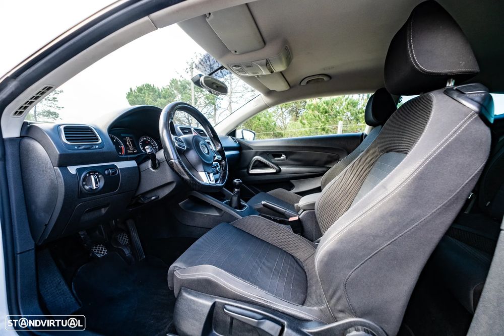 VW Scirocco 2.0 TDI Sport - 26