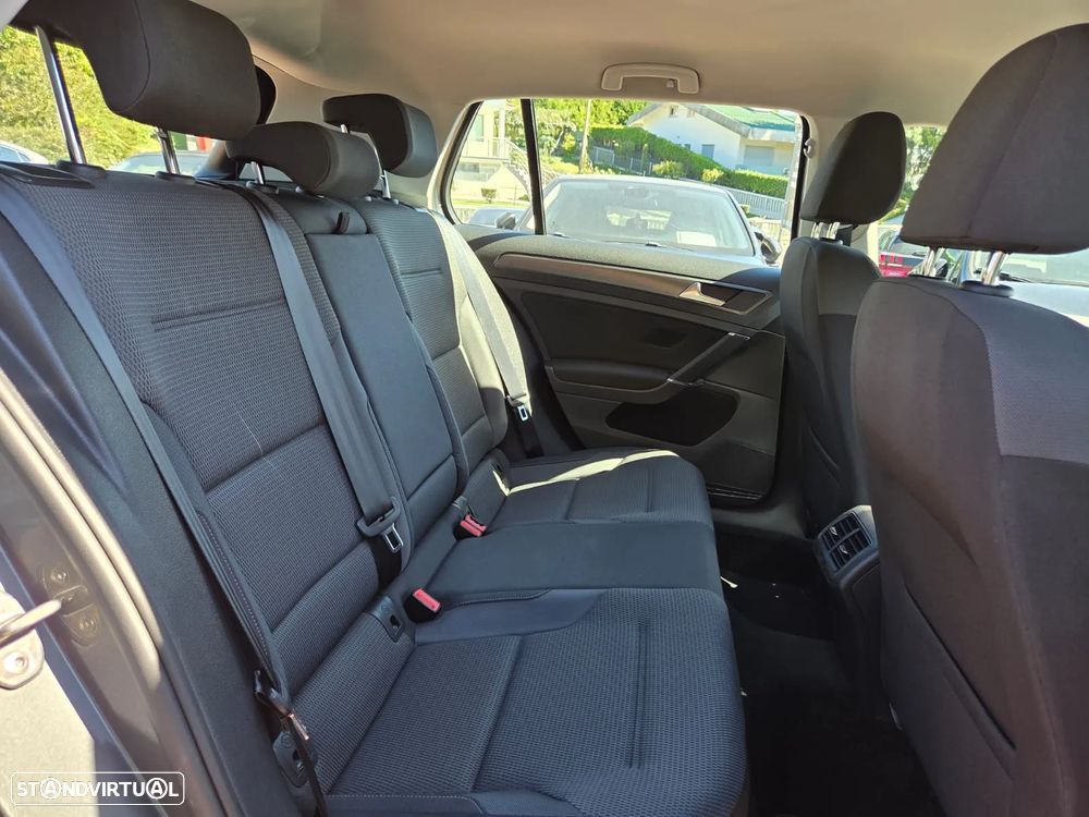 VW Golf 1.0 TSI Confortline - 14