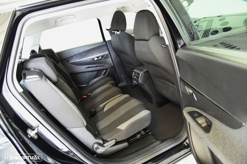 Peugeot 5008 1.2 PureTech Active Pack - 17