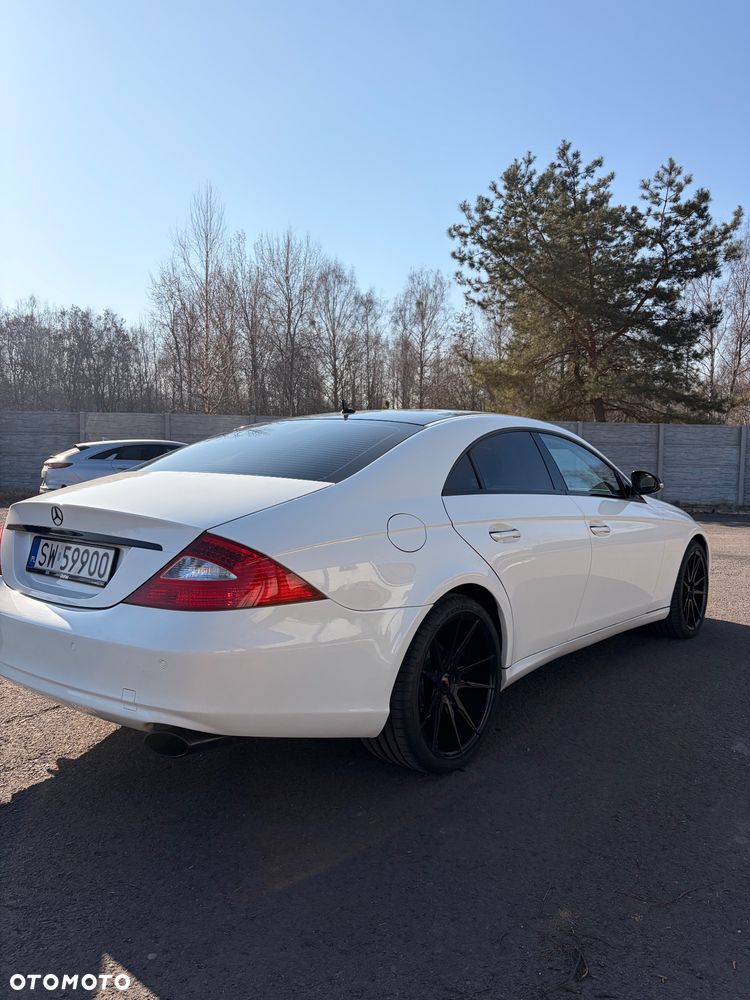 Mercedes-Benz CLS - 6
