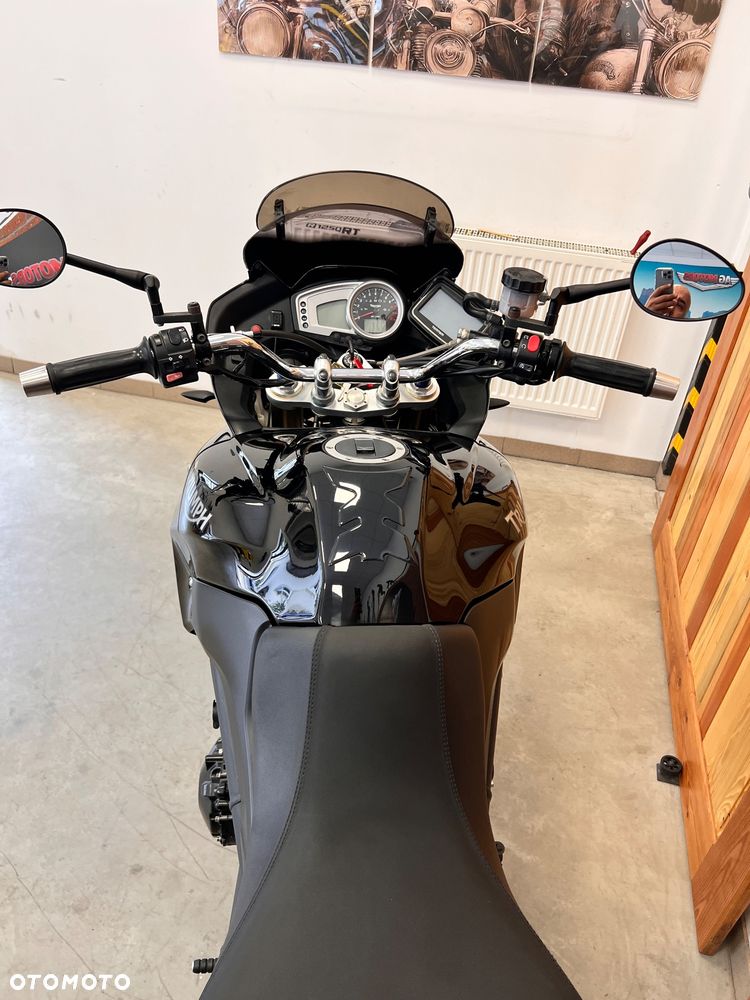 Triumph Tiger - 25