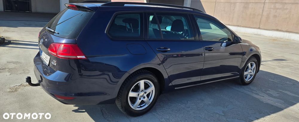 Volkswagen Golf 1.6 TDI BlueMotion Trendline - 5