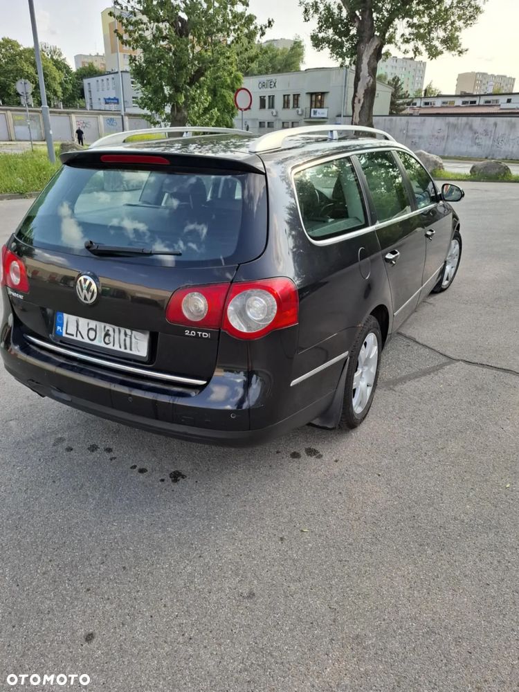 Volkswagen Passat 2.0 TDI DPF Highline - 8