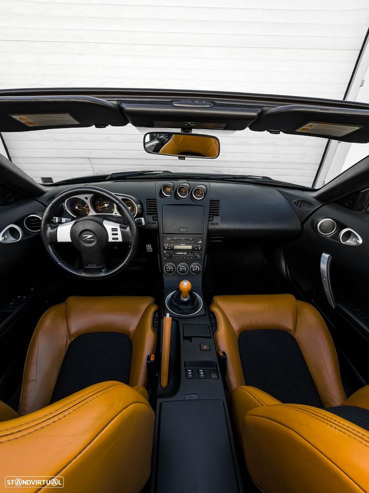 Nissan 350 Z Premium Pack - 21